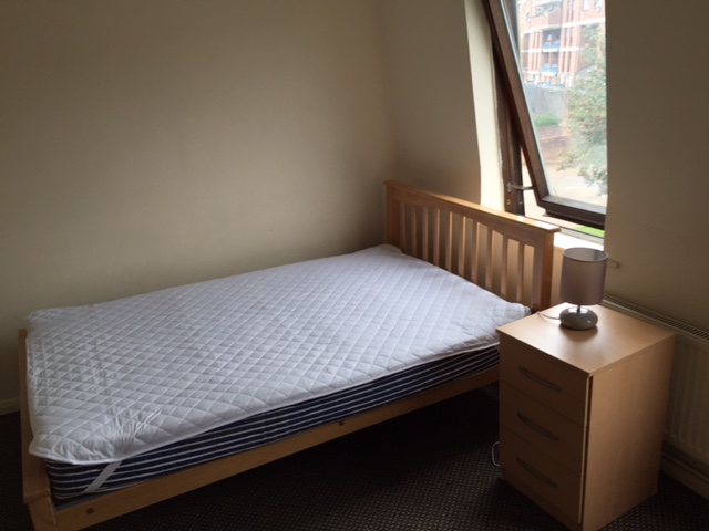 Walmer Road - Living/Dining Room